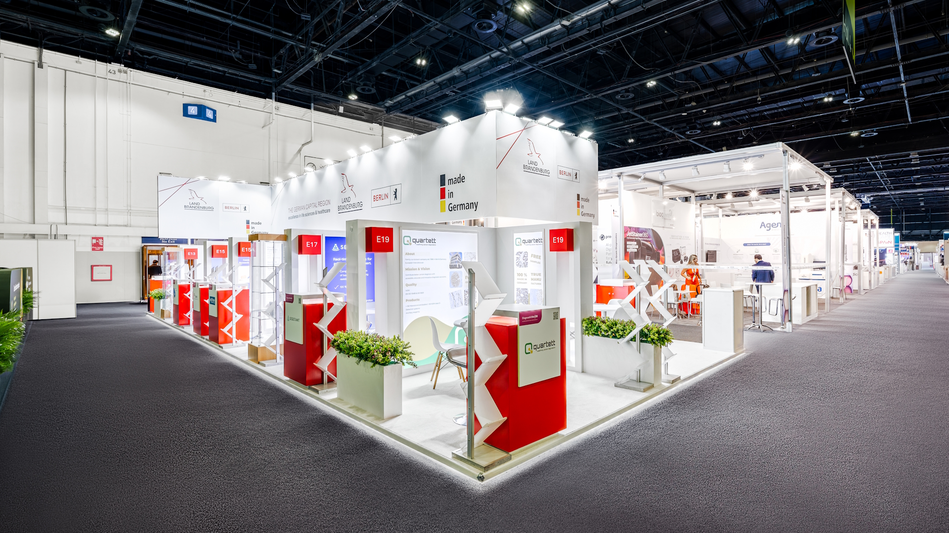 Messestand DiagnostikNet-BB auf der WHX in Dubai