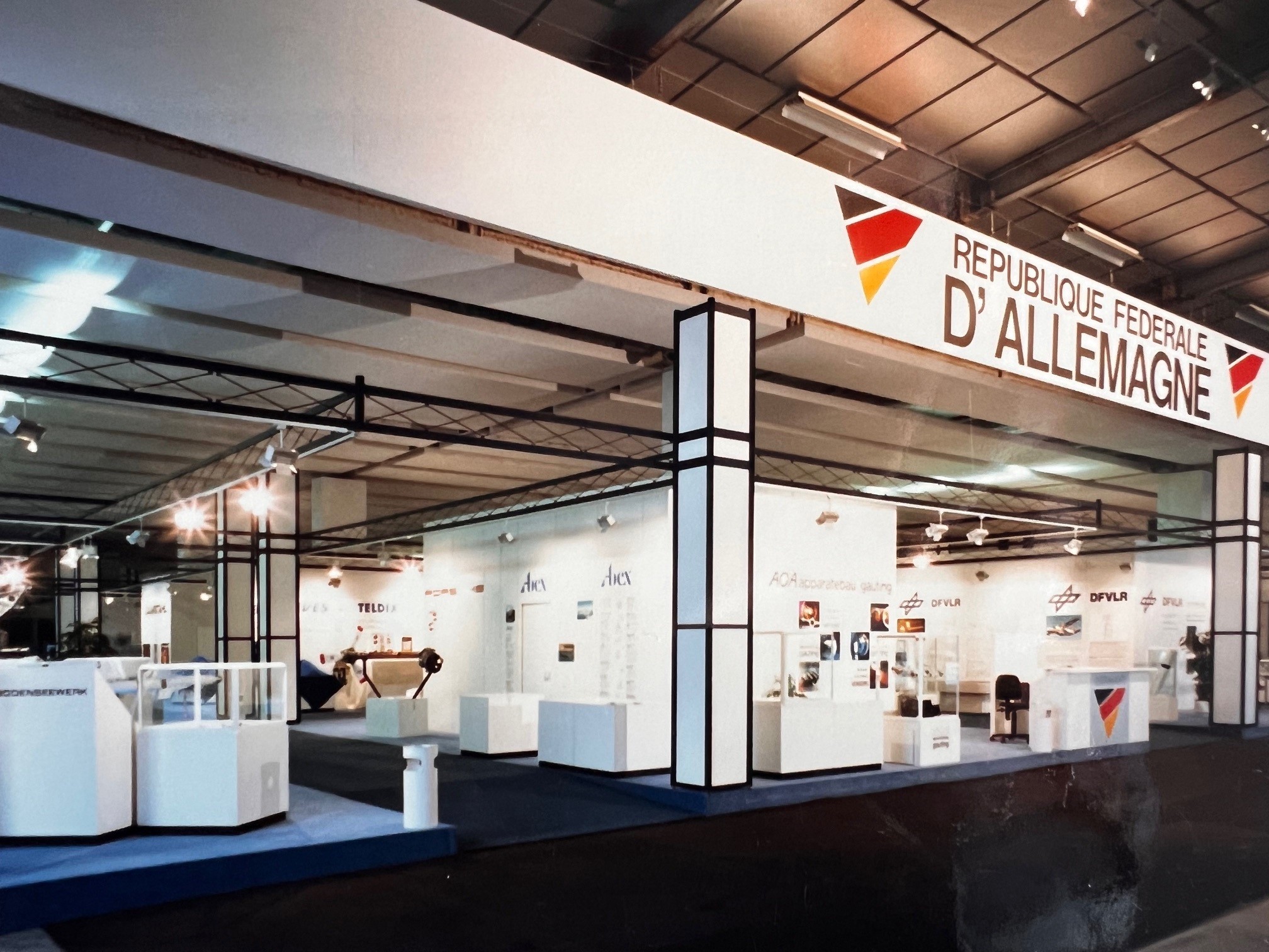 1989 BDLI ParisAirShow 3 BDLI auf der Paris Air Show in Le Bourget 1986