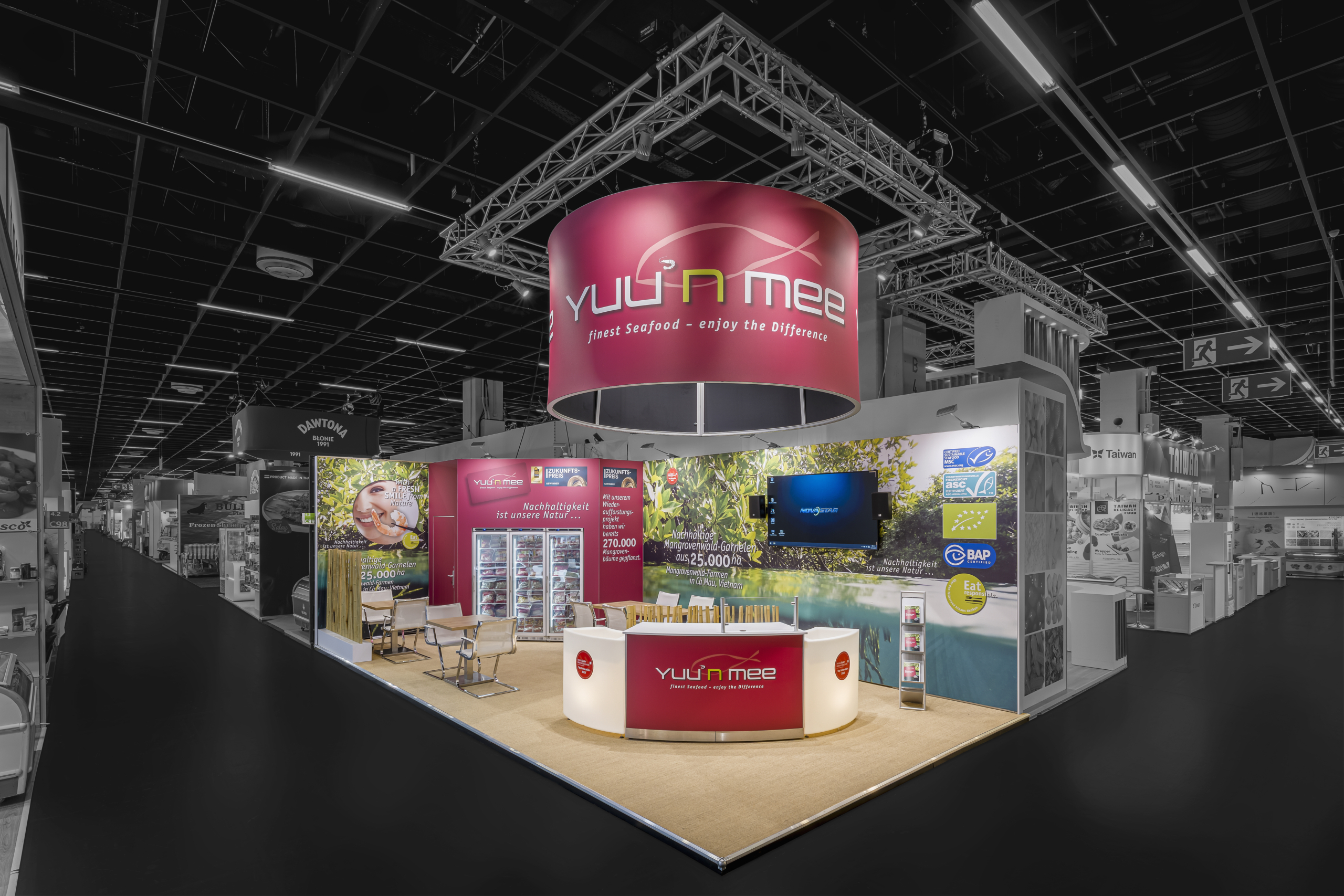 Messestandfotografie Des Yuun Mee Messestandes Messestandfotografie des Yuun Mee Messestandes zur ANUGA 2025 in Köln